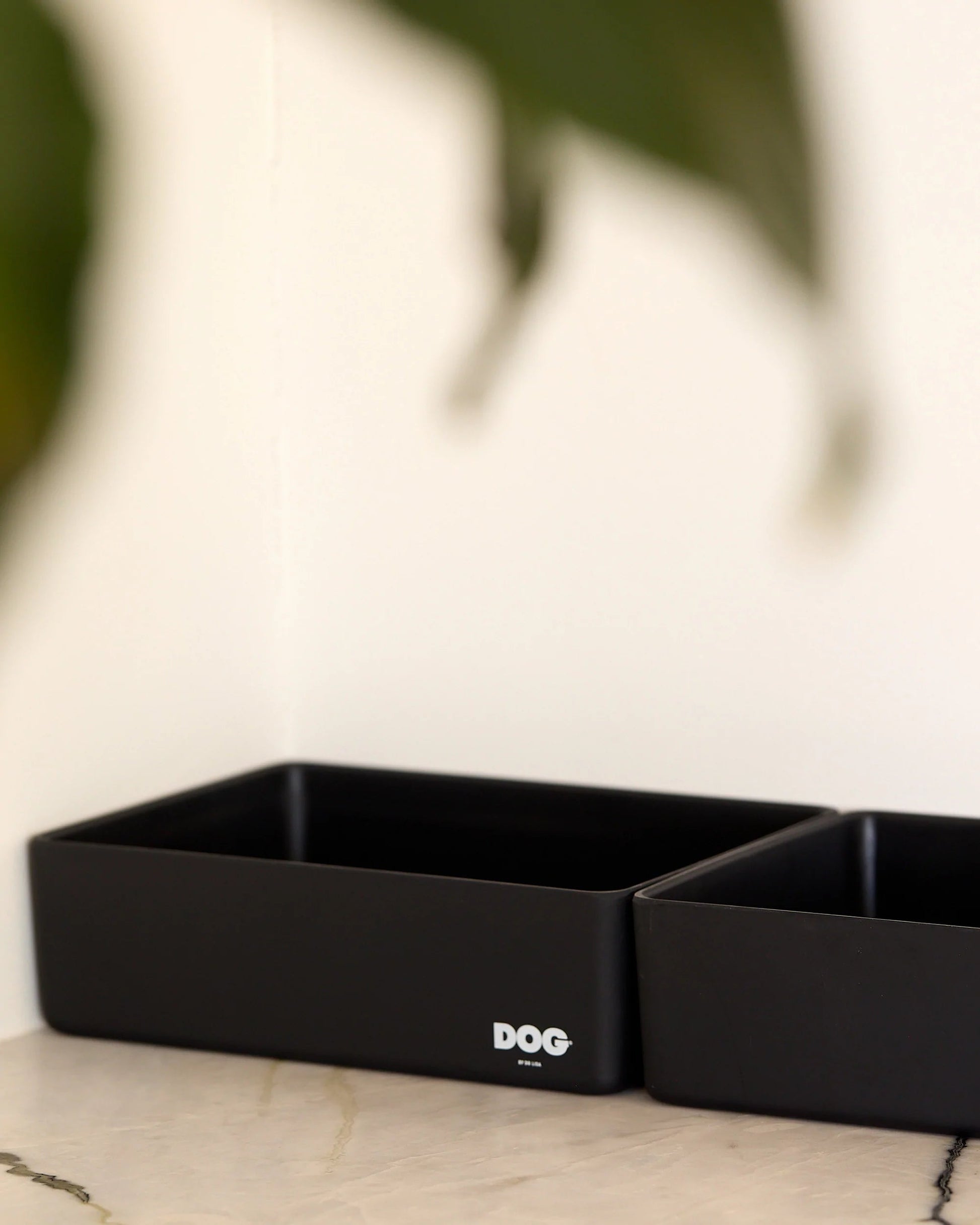 DOG Corner Bowl (Small/Large)