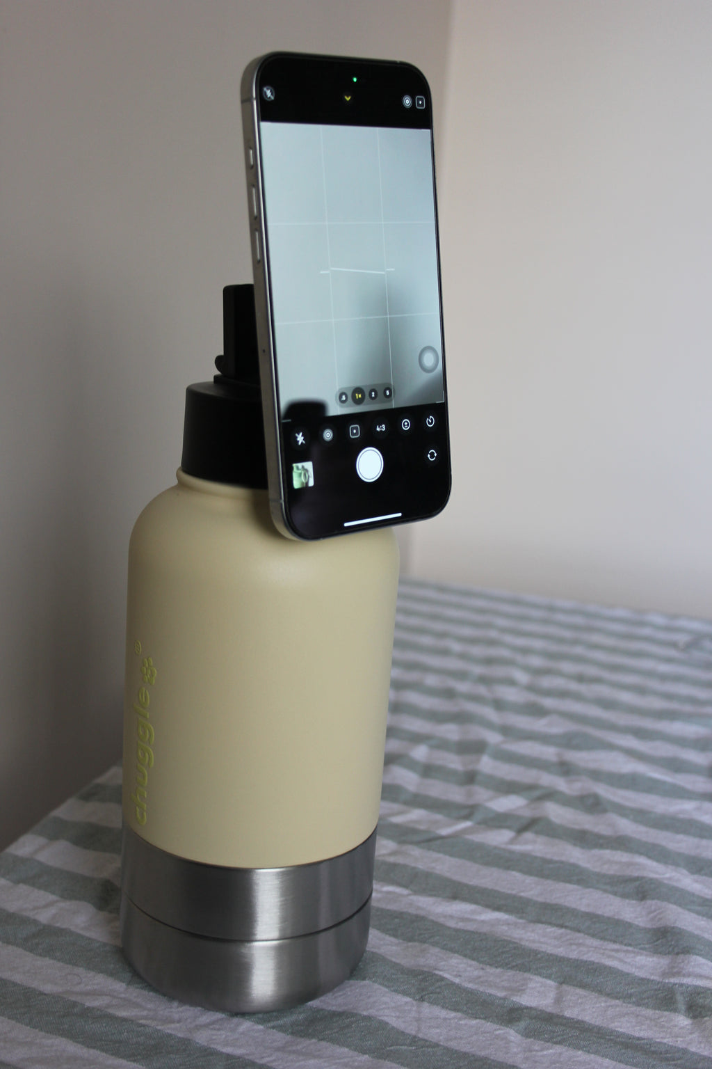 NEW! Chuggle + Magnetic Phone Holder 32oz